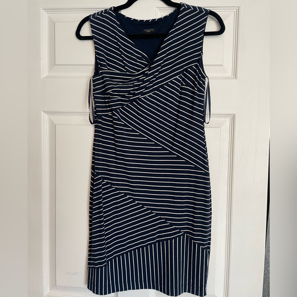 Ann Taylor navy blue with white stripe rayon dress. Size 8 petite.